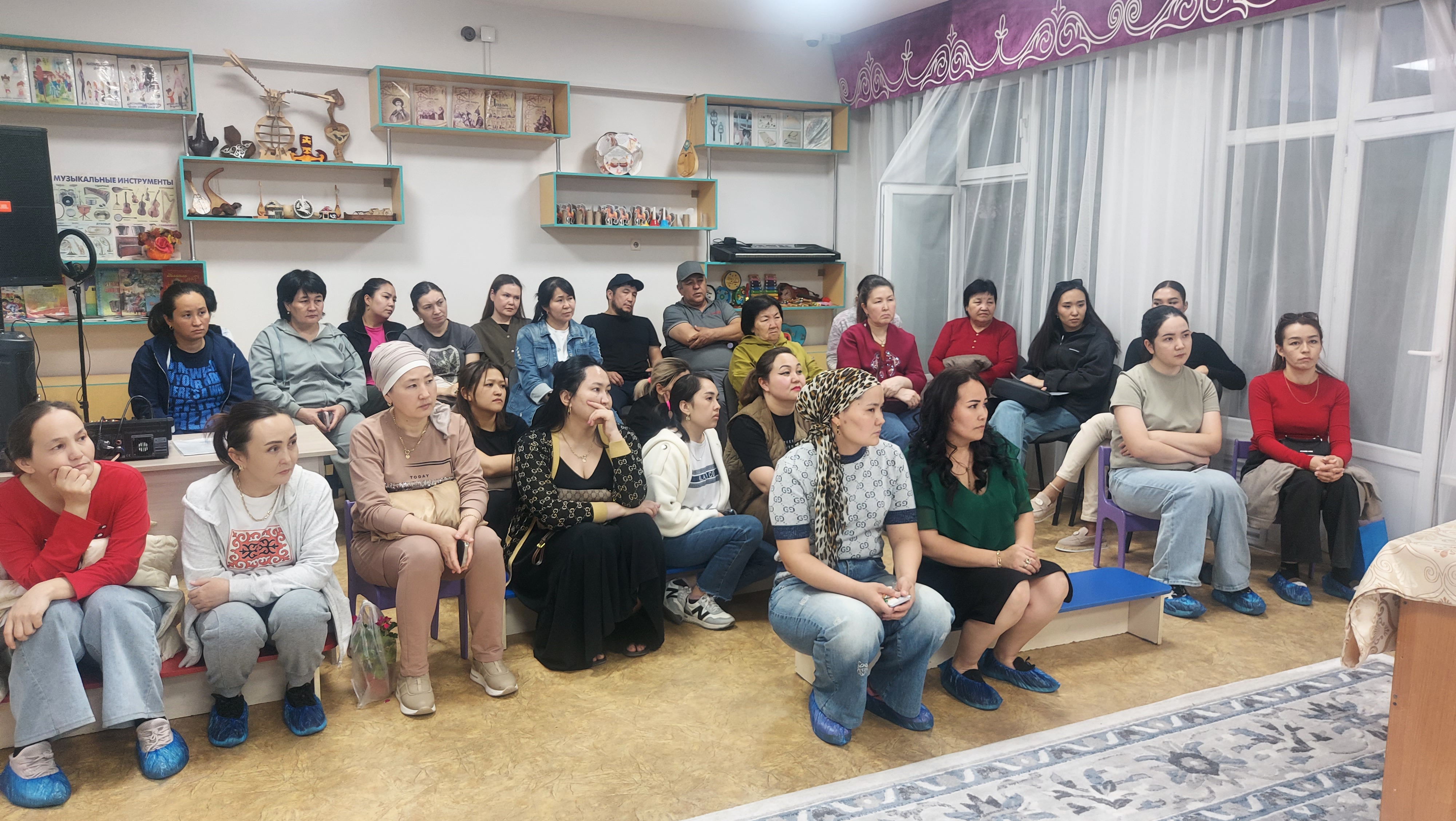Жоспар бойынша ұйымдастырылған жалпы ата-аналар жиналысы